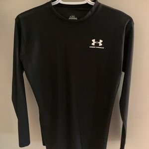 Black under armour long sleeve
